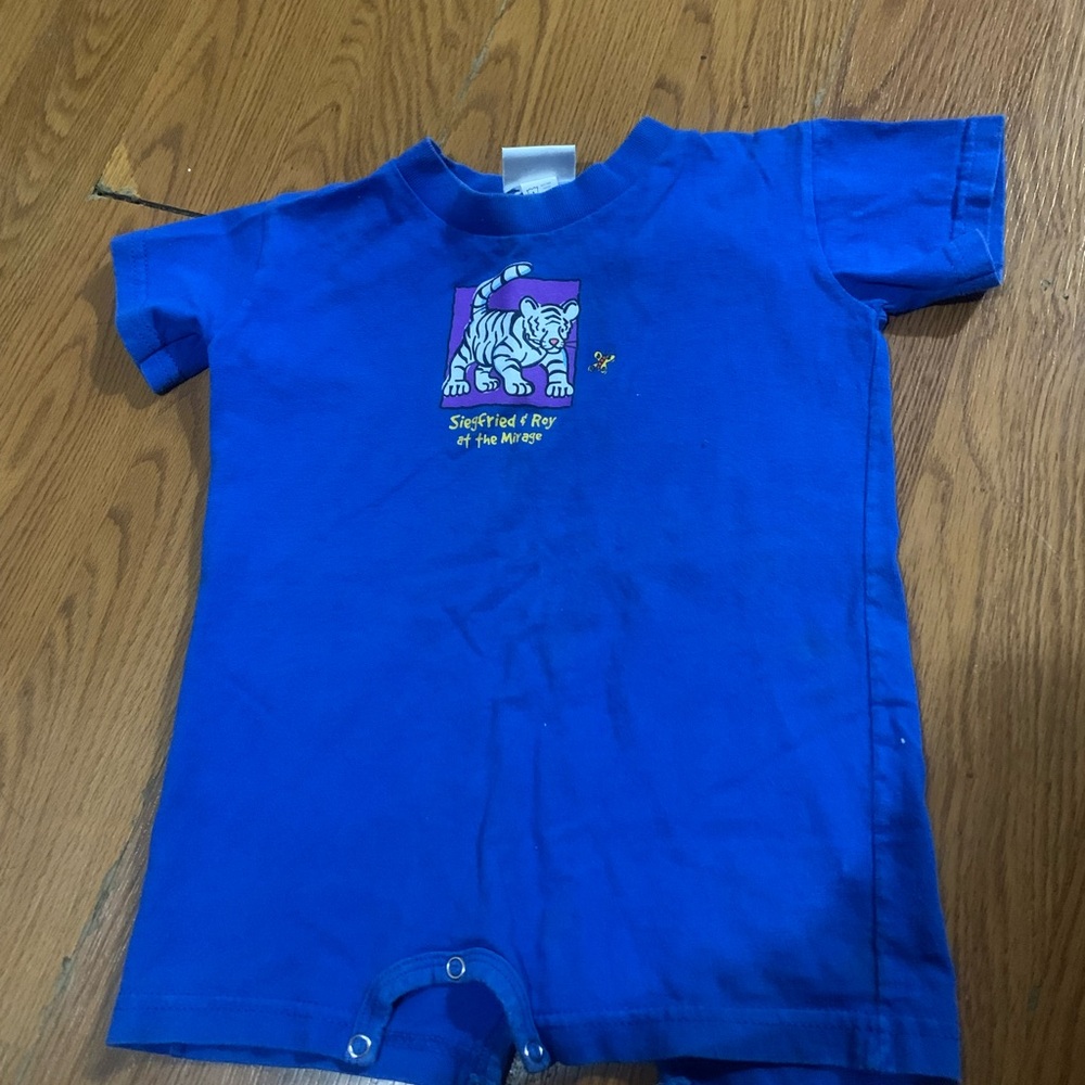 90s Siegfried & Roy Blue Tiger Graphic RARE Baby Bodysuit - The Mirage Las Vegas